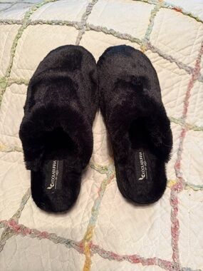 Koolaburra Black Plush Slide Slippers for Women
